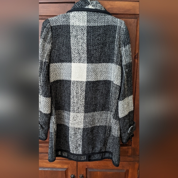 Guess Fall/Winter Coat, Size S - Picture 3 of 5
